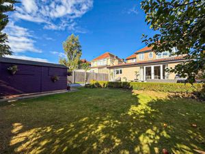 Photo 27- click for photo gallery